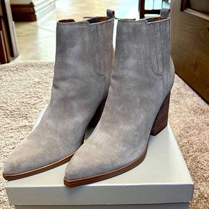 Marc Fisher LTD Oshay Pointed Toe Bootie Sz 9.5 EUC with box